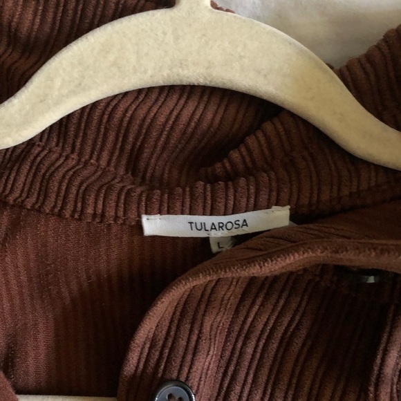 Revolve Tularosa Button Down Corduroy Shacket in Brown Size Large NWT - Picture 4 of 11